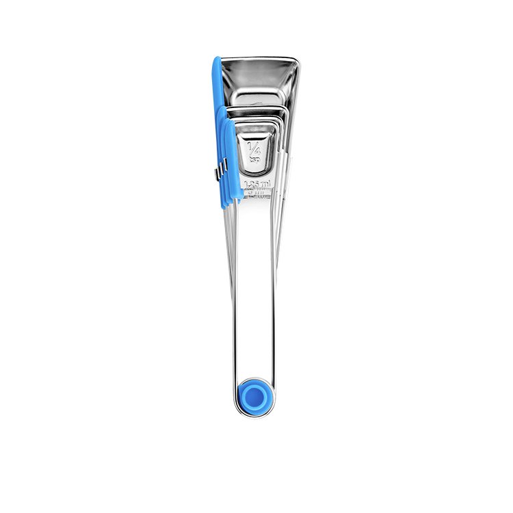level a measuring spoon with